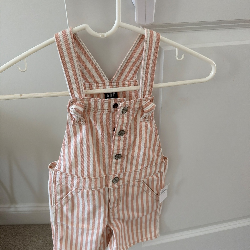 Baby Gap 3T outfits - Picture 2 of 7